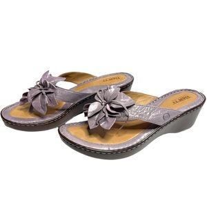 BORN Purple Leather Slip Slide On Sandal